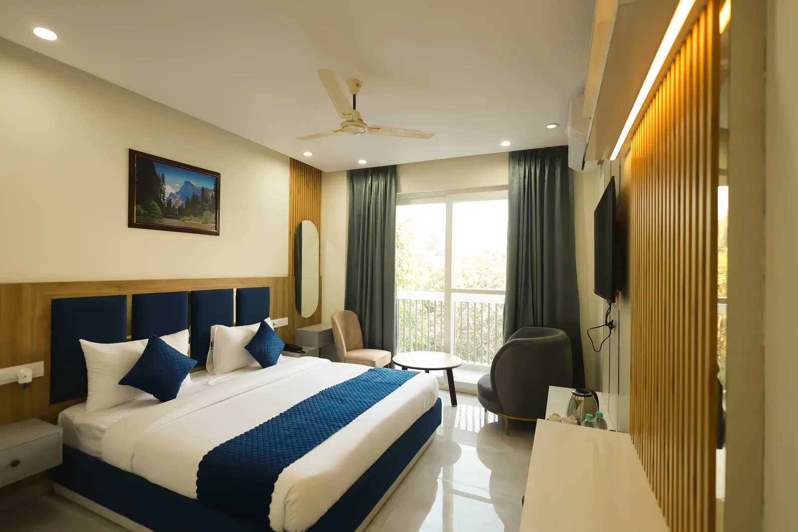 Premium Room – Mountain View Serenity